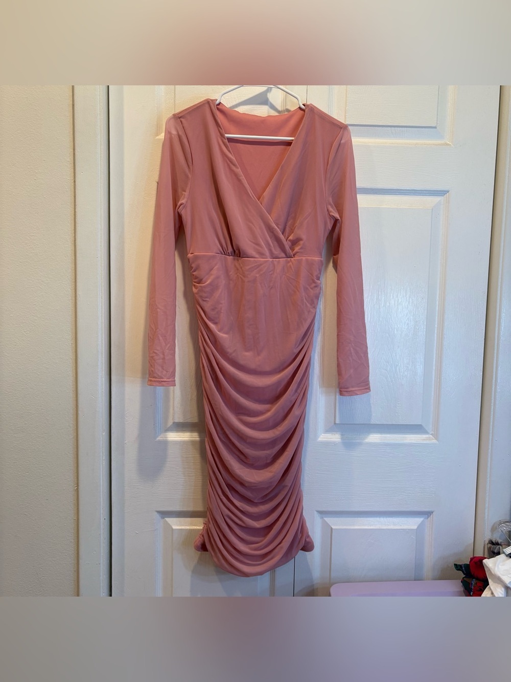 Unbranded Pink Body Con Ruched Long Sleeve V-Neck Mesh Dress - Size Medium